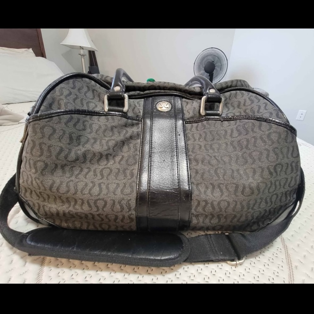Lululemon Vintage Duffle Gym Bag
